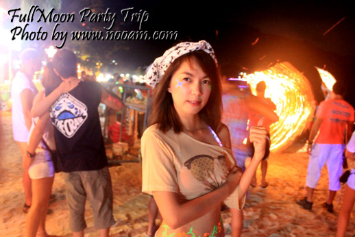 พาชมบรรยากาศงาน Full Moon Party เสน่ห์ที่ไม่อาจลืม บนหาดริ้น เกาะพะงัน จังหวัดสุราษฎร์ธานี